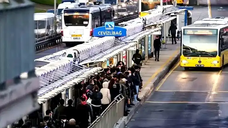 Tek Kartla Tüm Türkiye'de Ulaşım!Türkiye Kart 2025'te 18 İlde!
