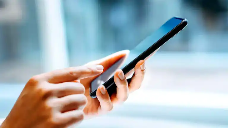 Türkiye'de İlk Cep Telefonu Araması 31 Yaşında Türkiye'de İlk Cep Telefonu Araması 31 Yaşında
